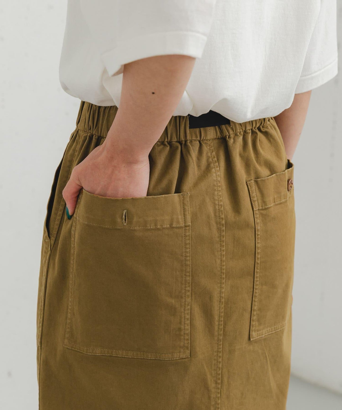 「特別訂製」GRAMICCI 彈力斜紋半身裙