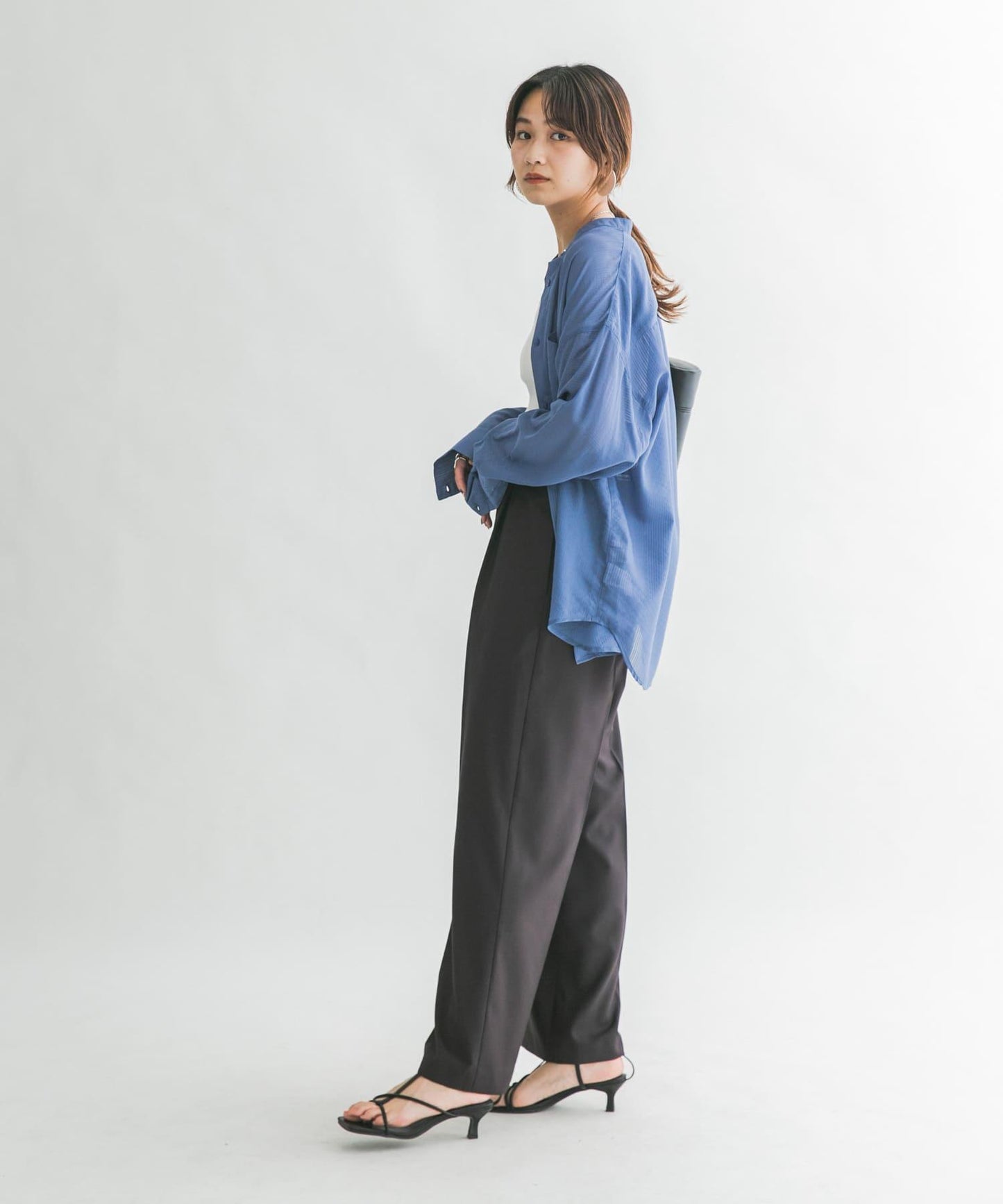 鬆緊腰設計休閒褲