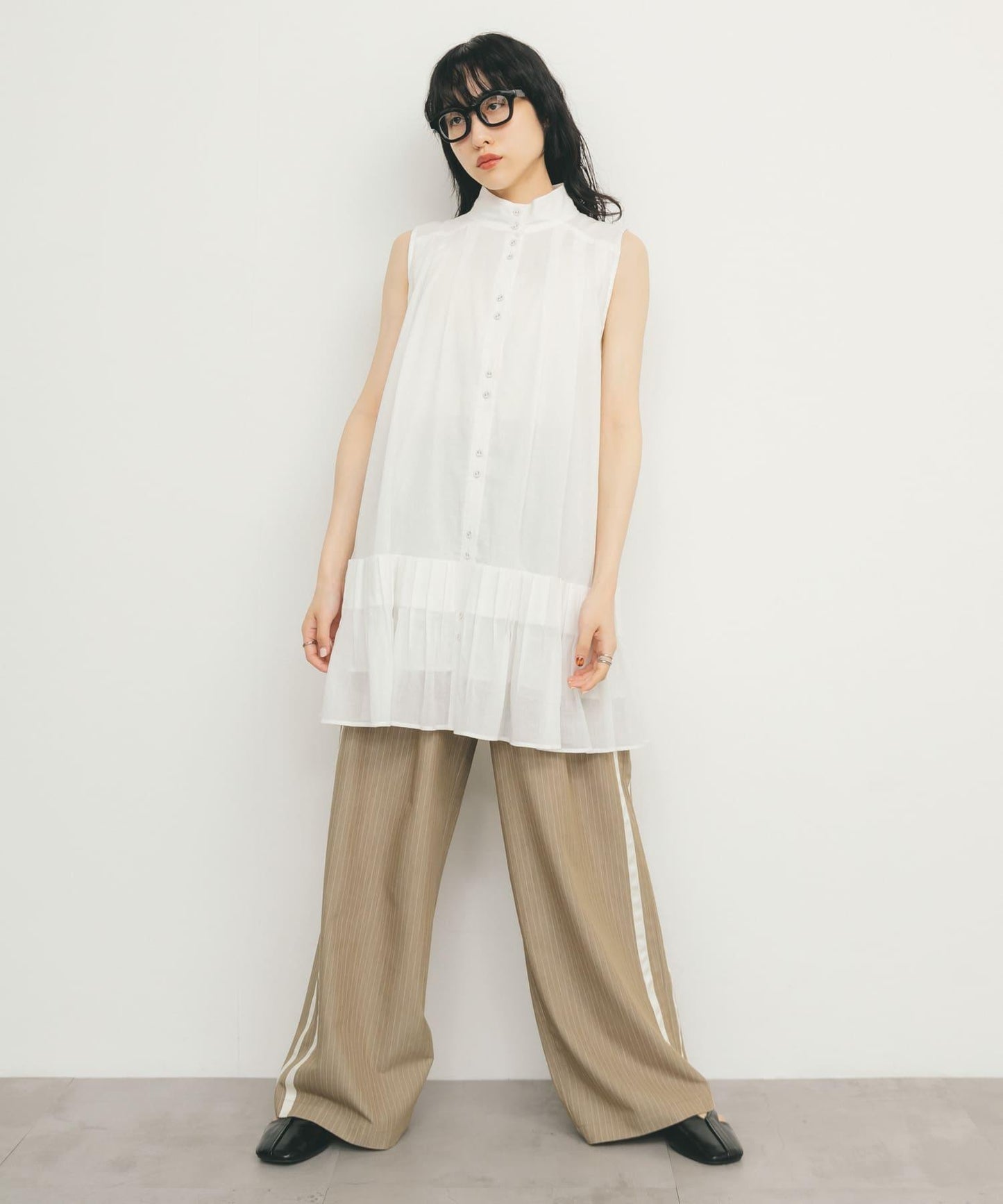 無袖褶皺百褶連衣裙