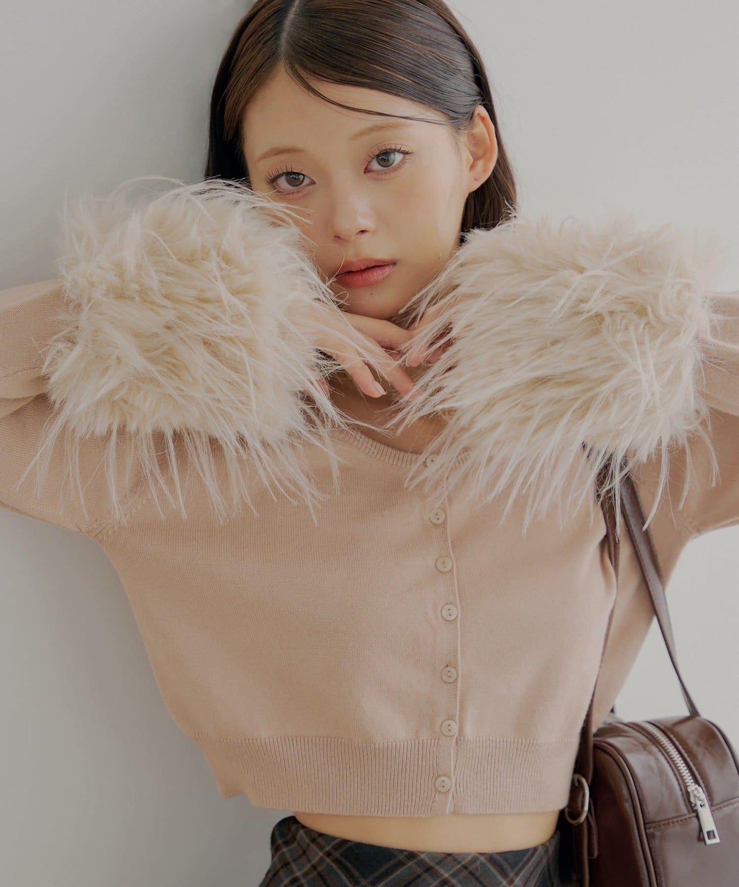 【Chico】短款毛絨袖開衫