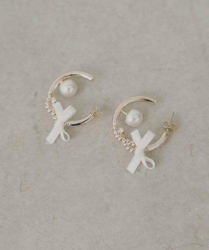 【Chico】帶蝴蝶結圈形珍珠耳環