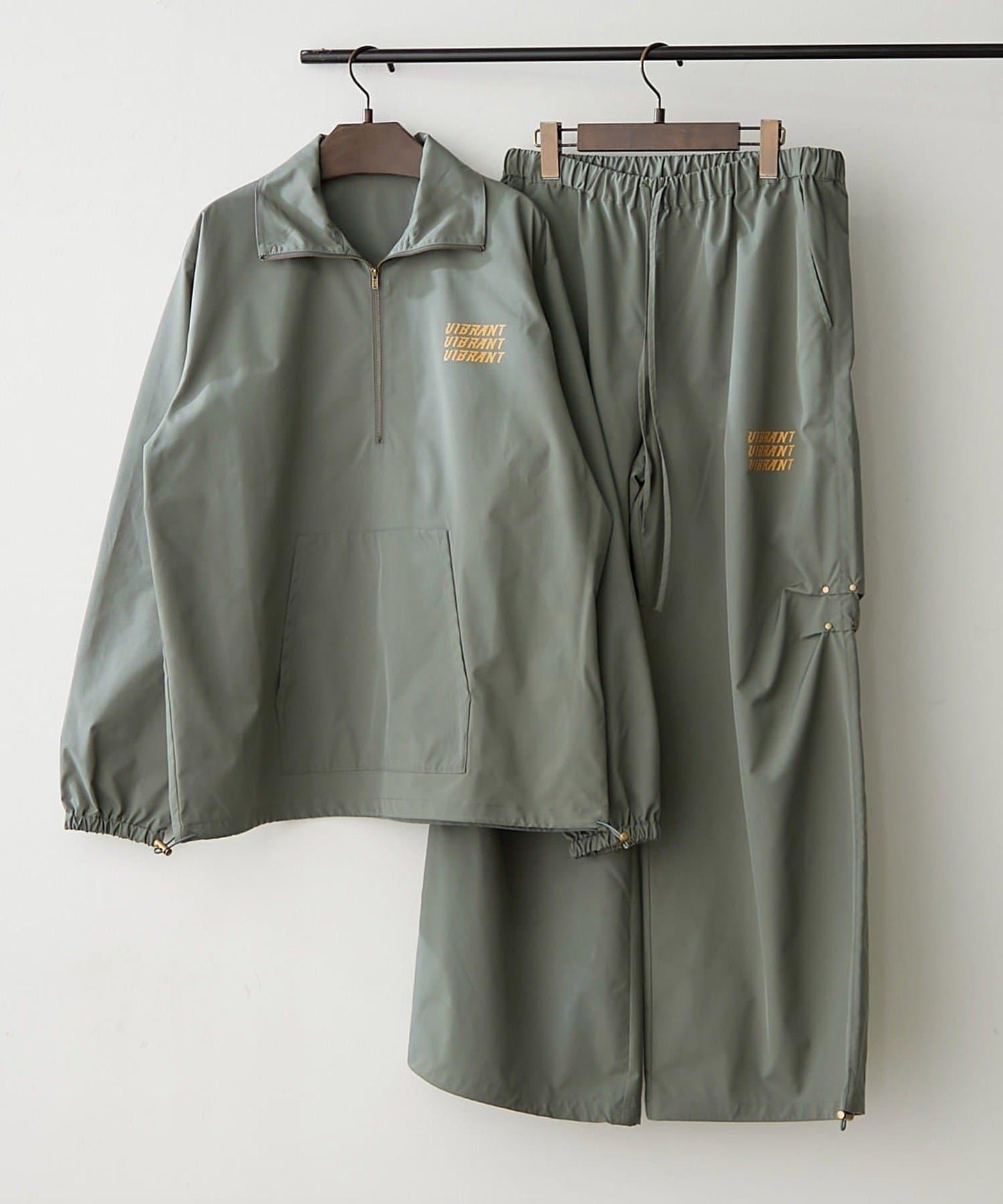 【NUNIFE】套頭式防風外套