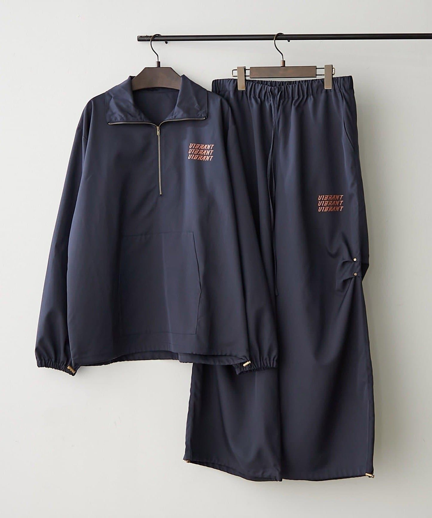 【NUNIFE】套頭式防風外套