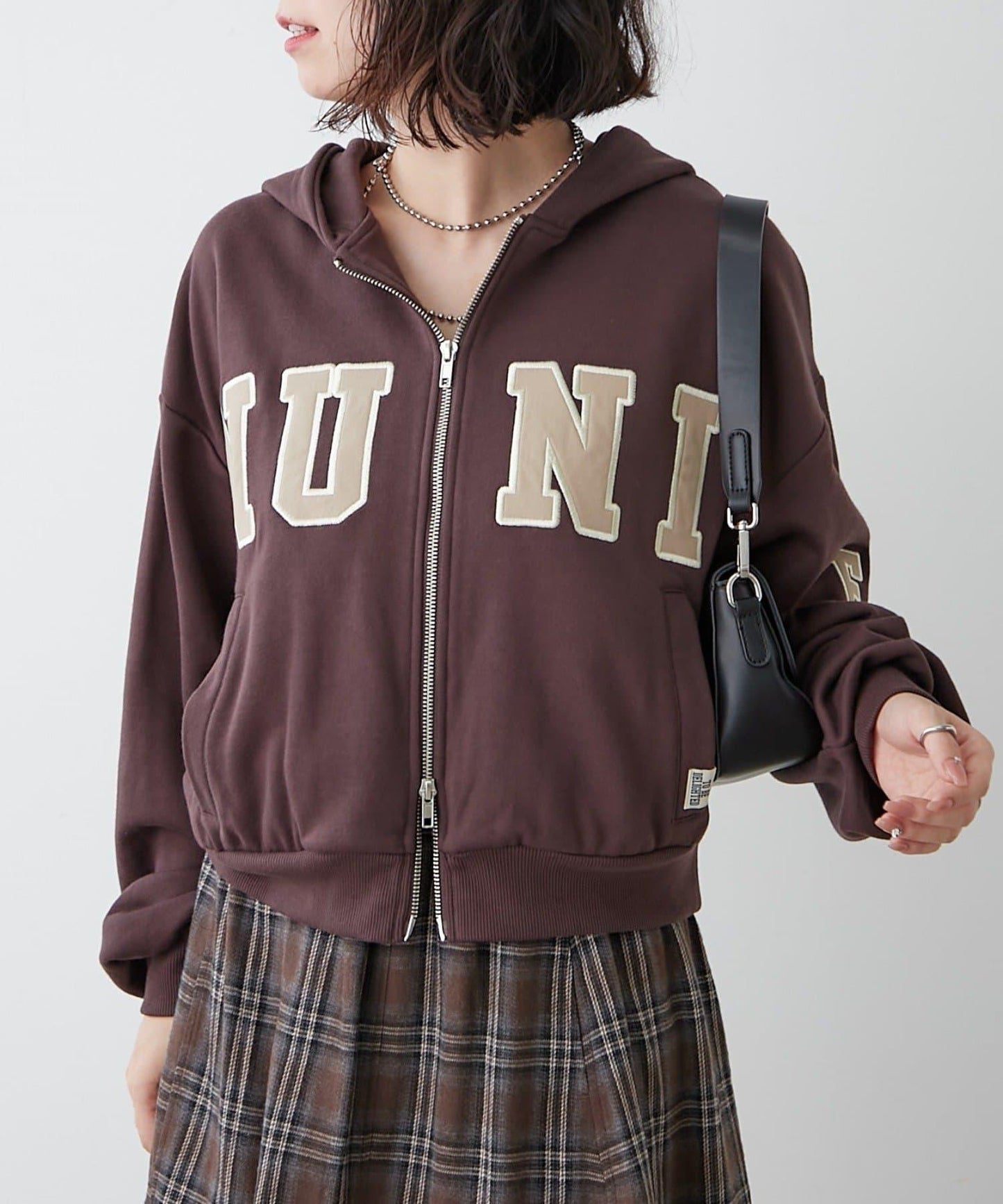 【NUNIFE】【可選2種長度】大字母印花連帽衛衣