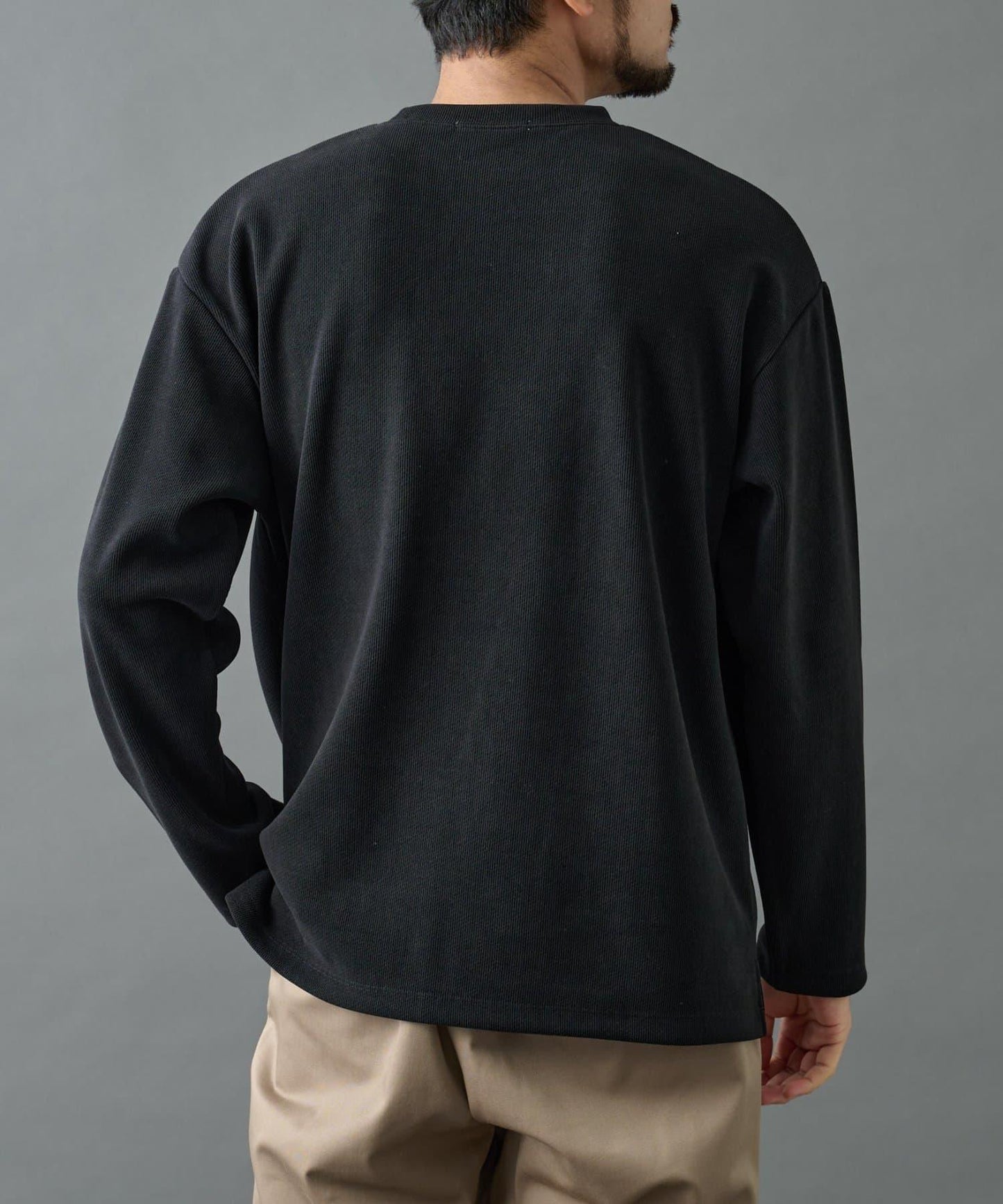 【AW】剪裁絨面套頭衫