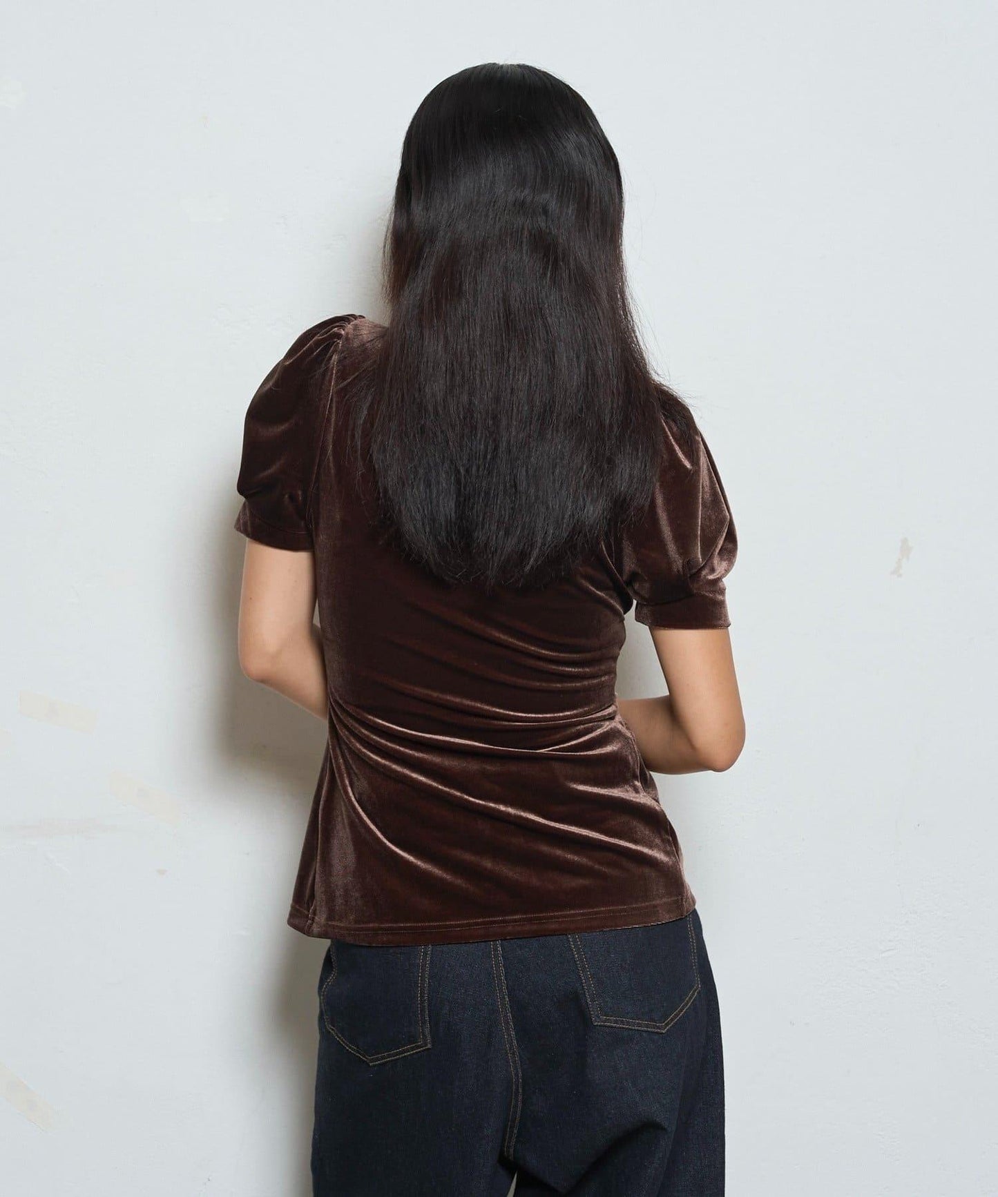 【WHO'S WHO gallery】泡泡袖褶皺天鵝絨上衣
