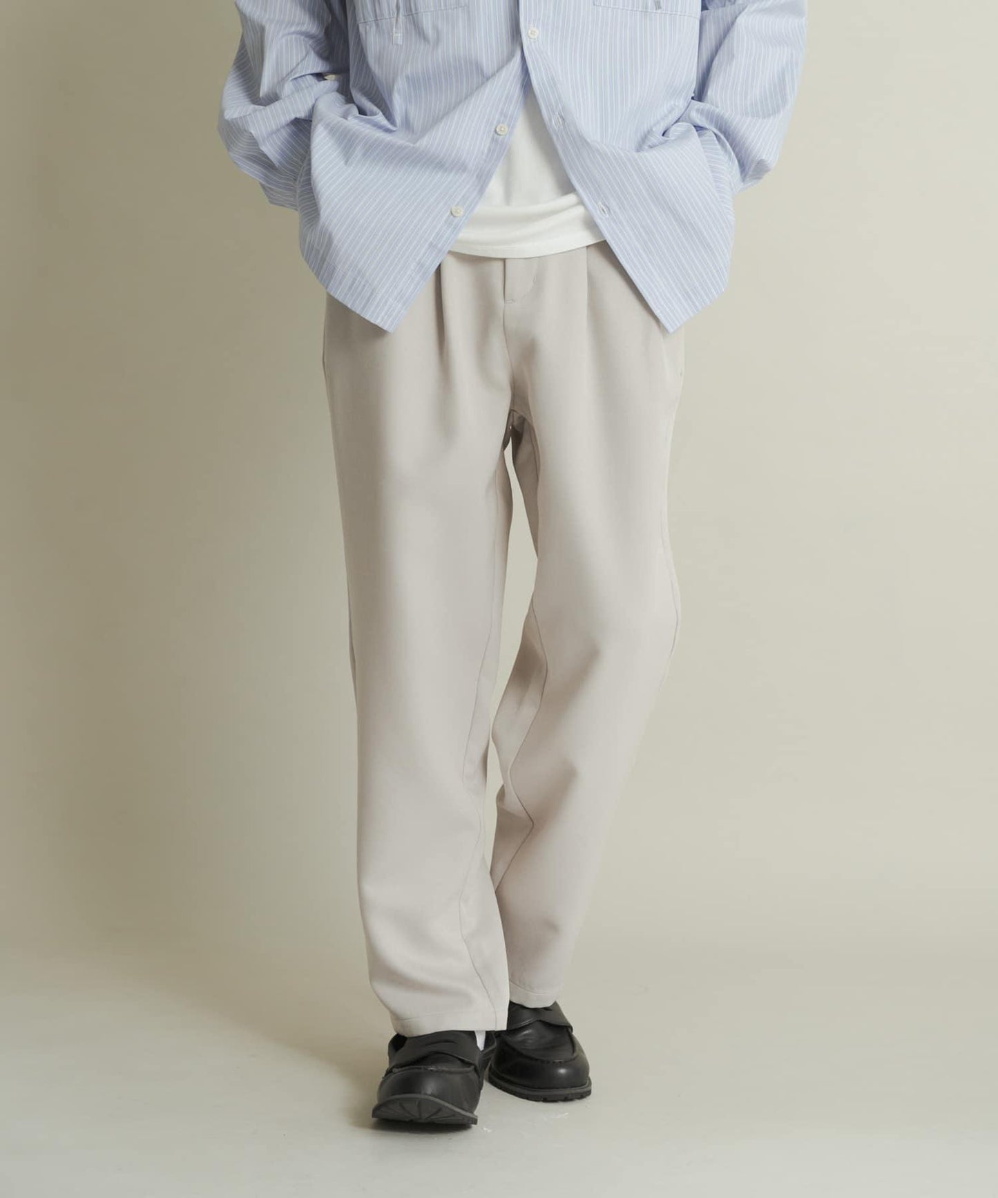 羊毛感雙褶錐形褲