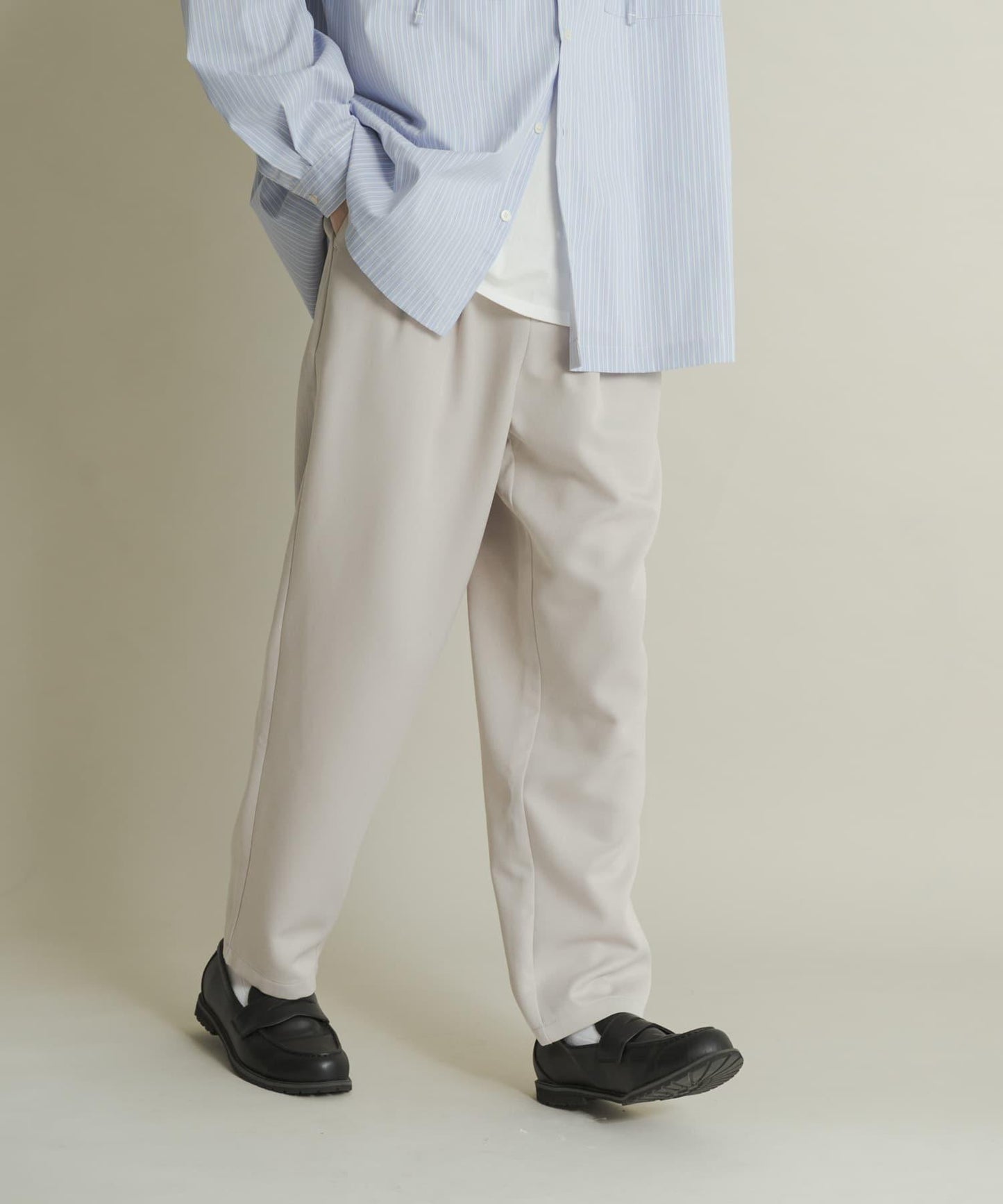 羊毛感雙褶錐形褲