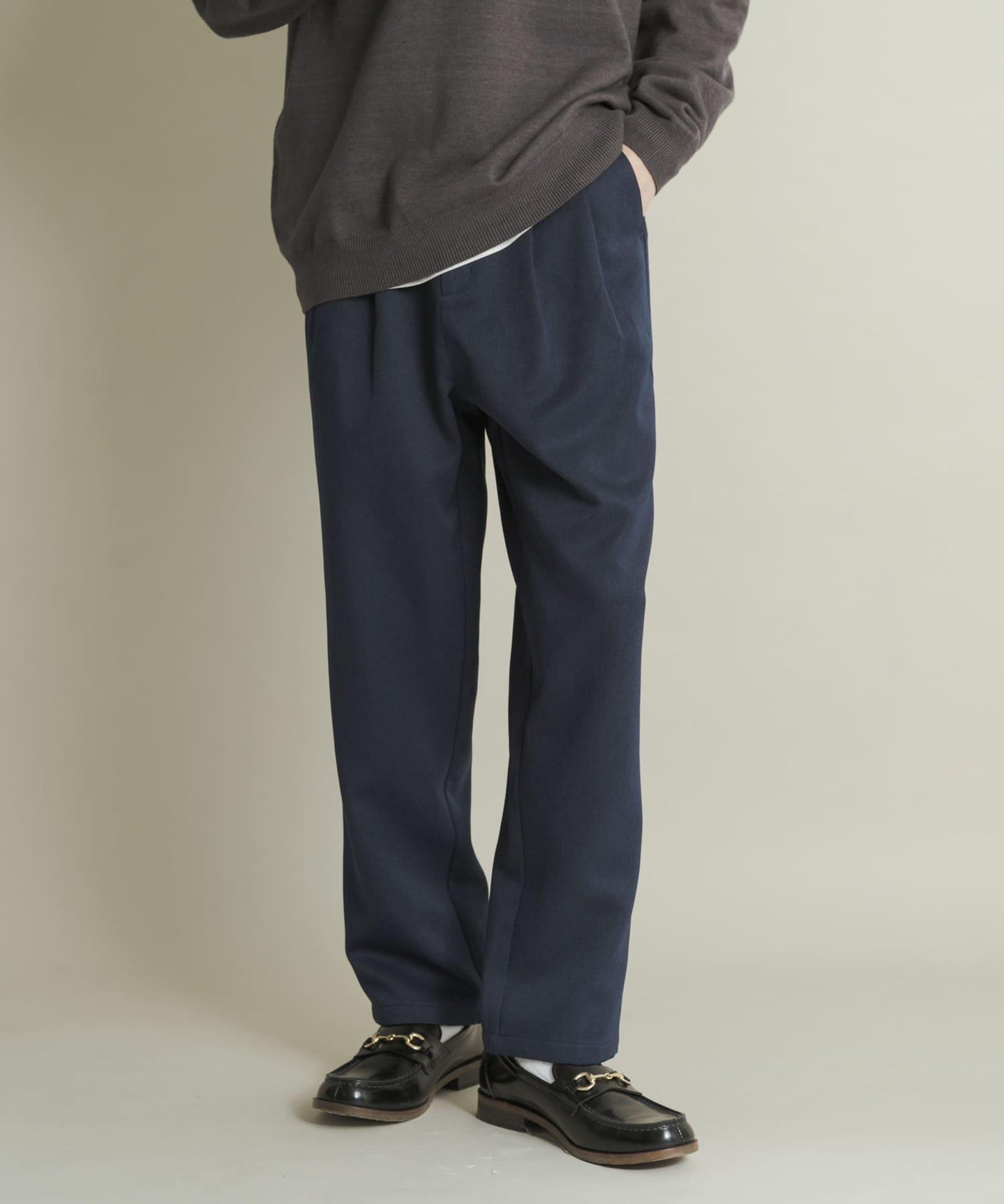 羊毛感雙褶錐形褲