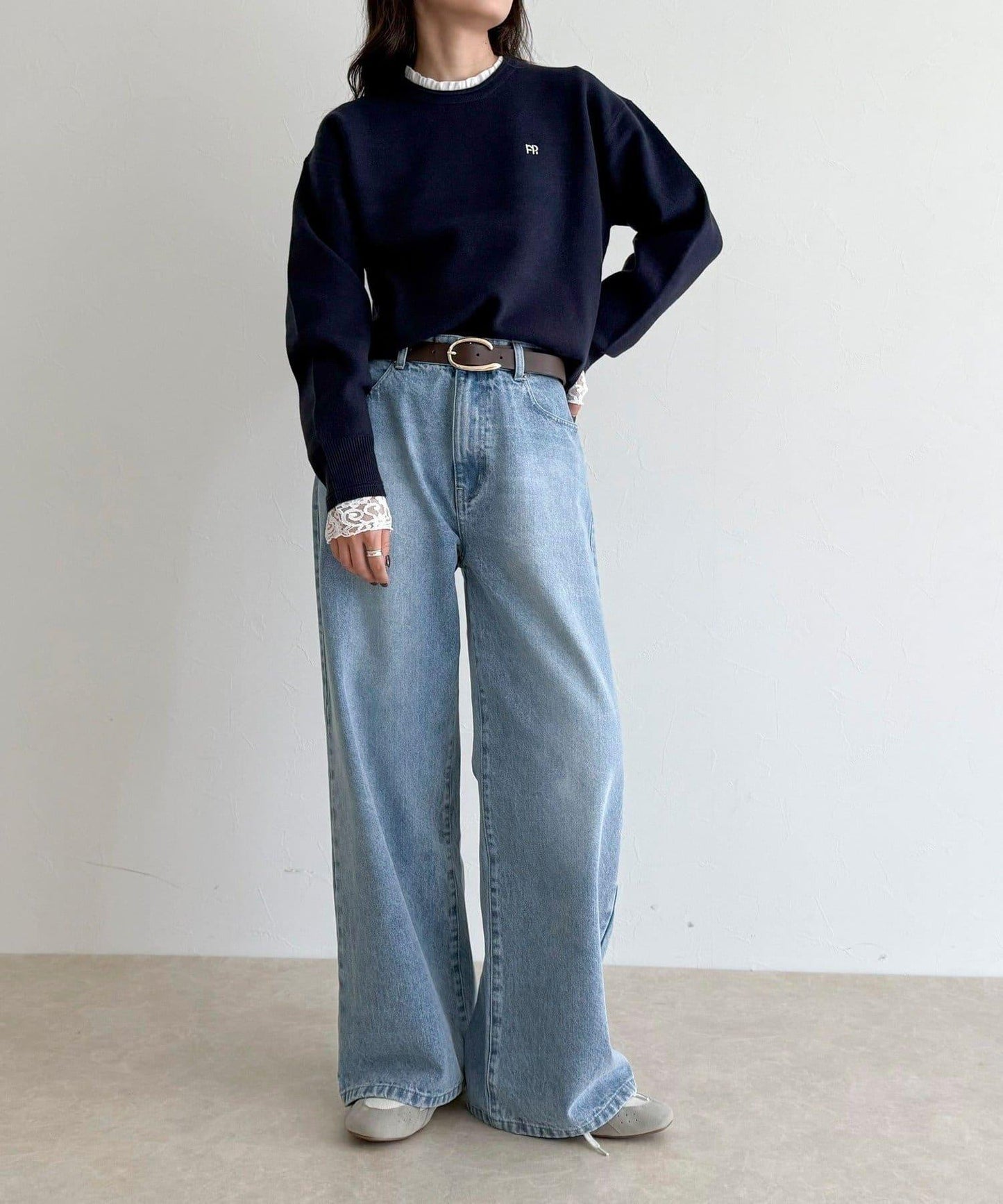 蕾絲袖口荷葉邊長袖T恤