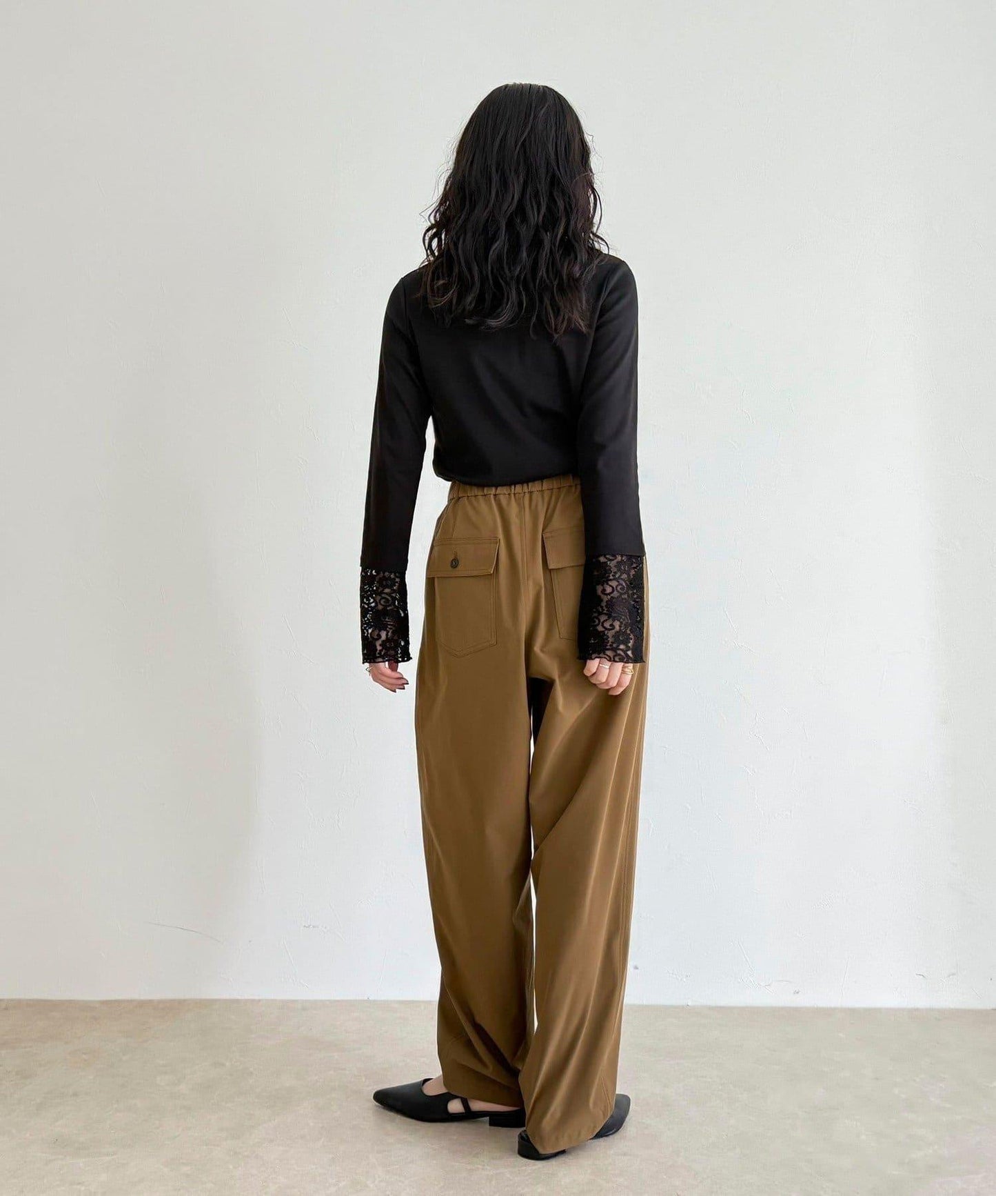 蕾絲袖口荷葉邊長袖T恤