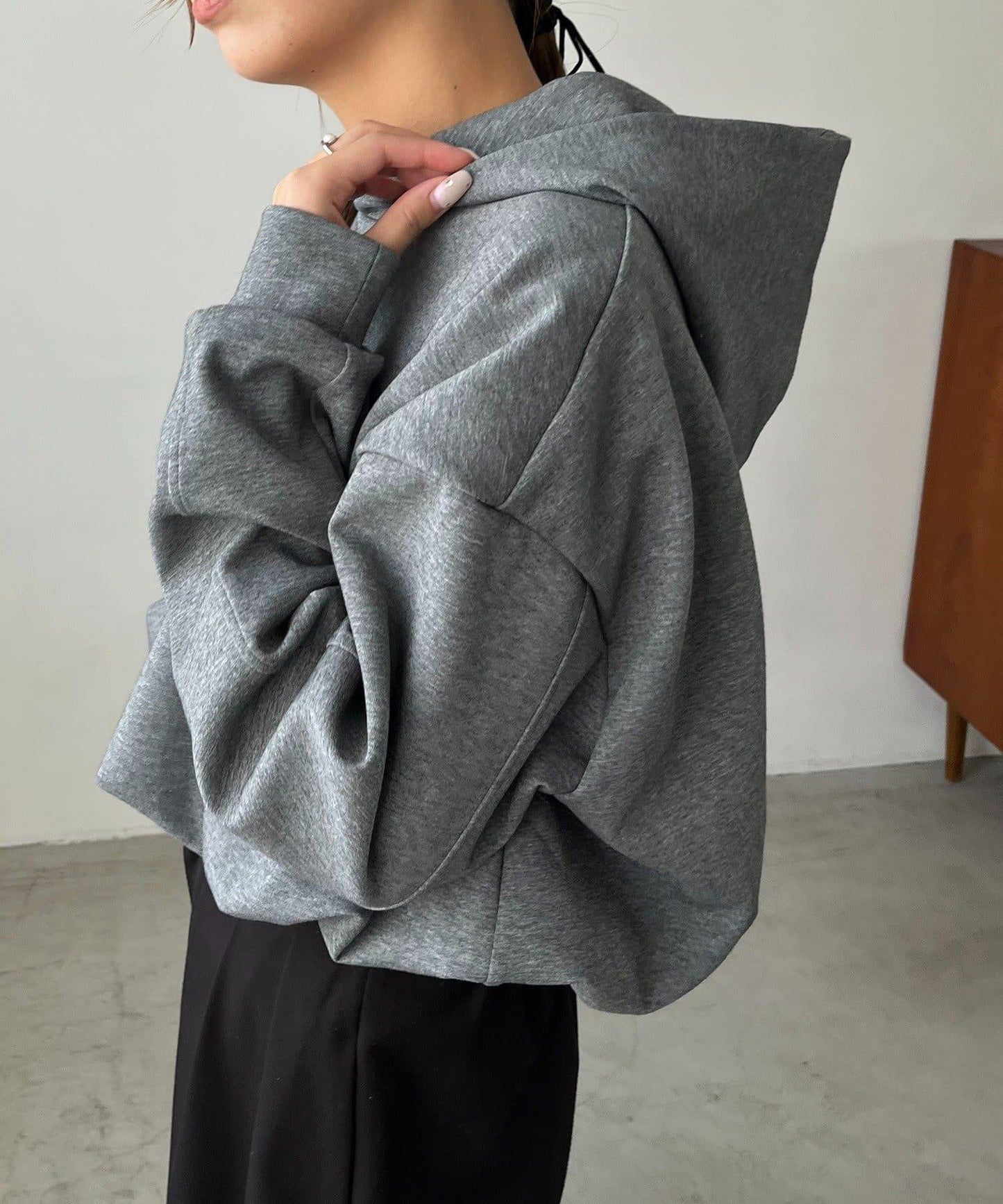 【輕量】泡泡袖連帽衫