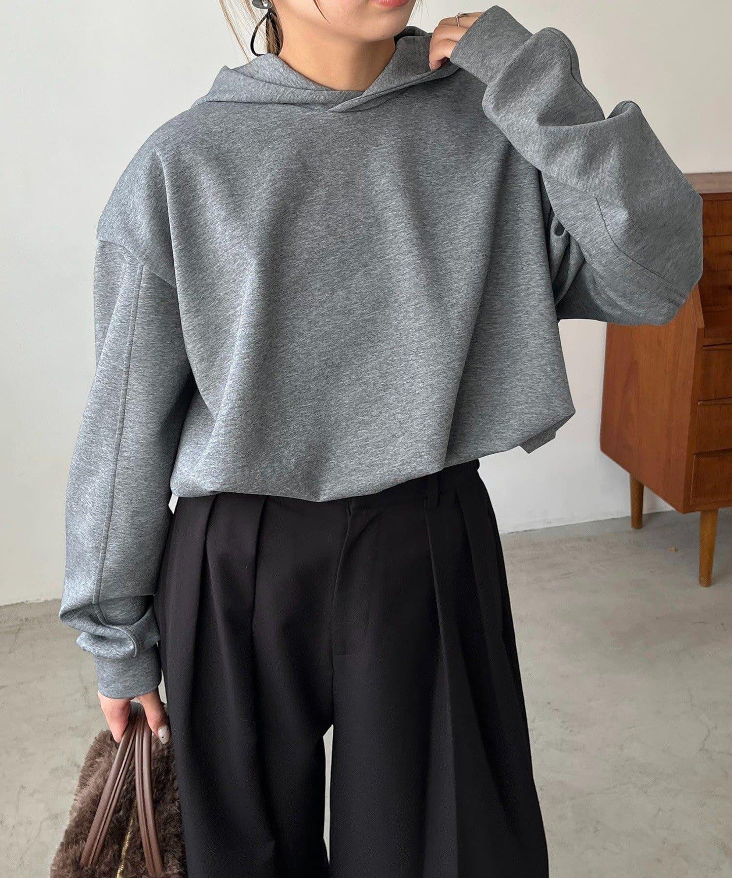 【輕量】泡泡袖連帽衫