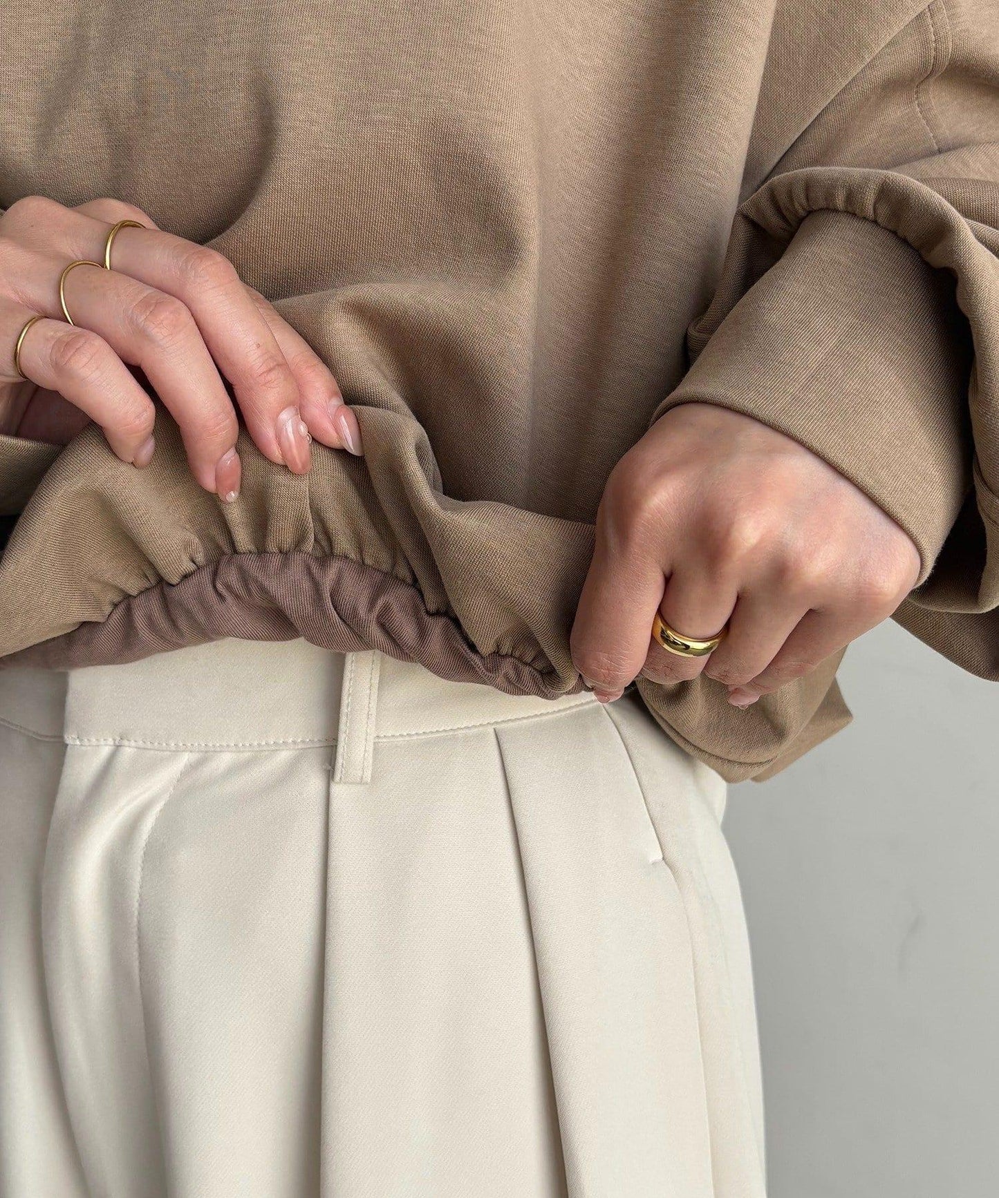 【輕量】泡泡袖連帽衫