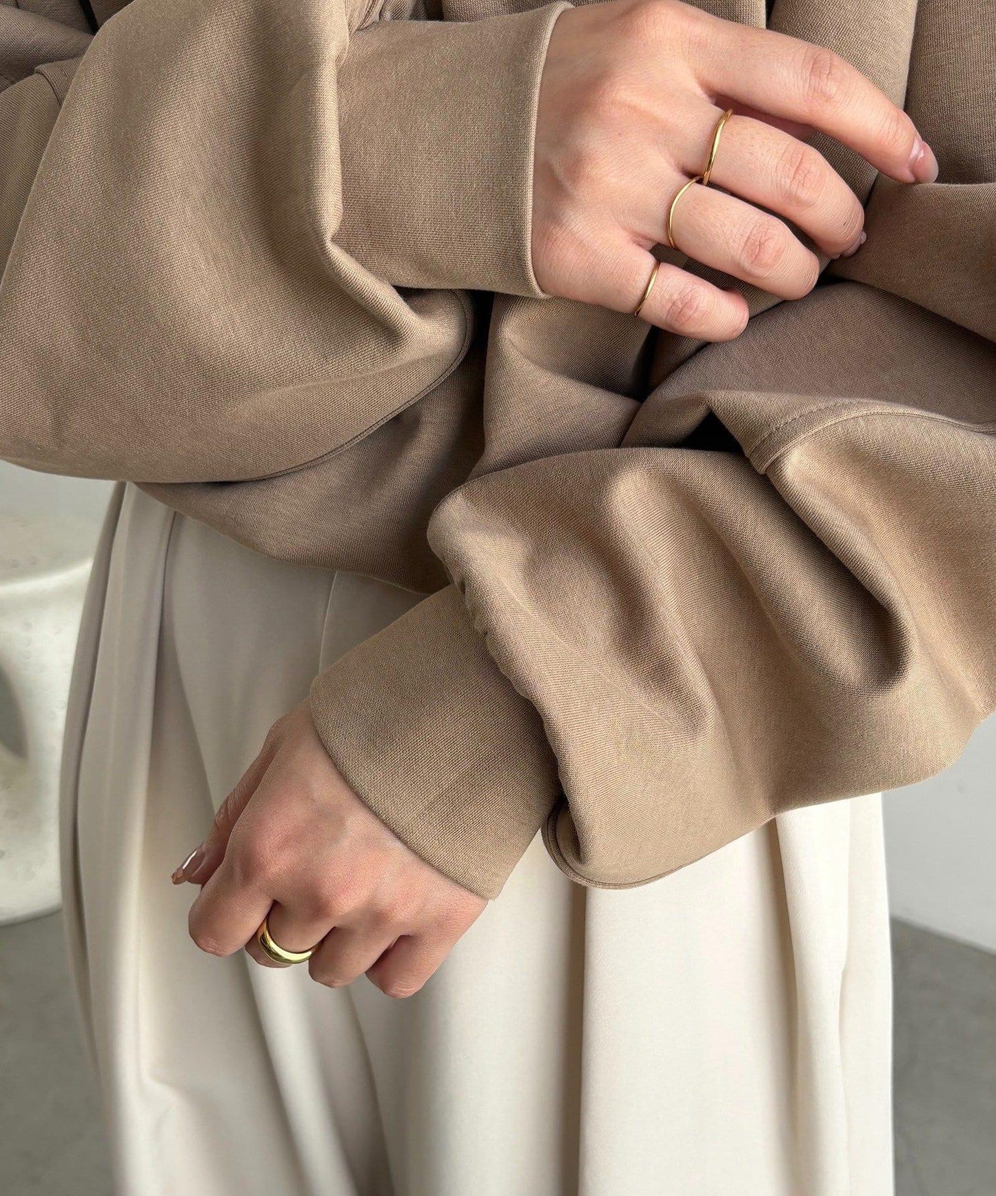 【輕量】泡泡袖連帽衫