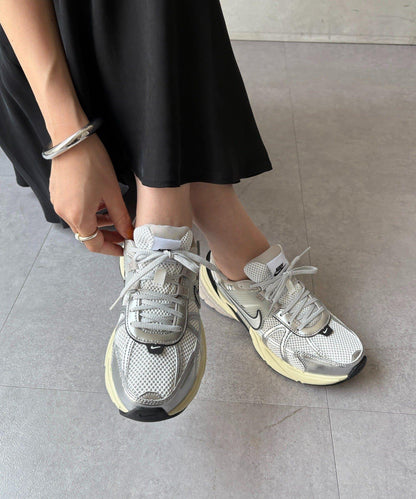 【NIKE/ナイキ】 女士V2K跑步鞋