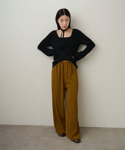 附項圈羅紋方領針織衫