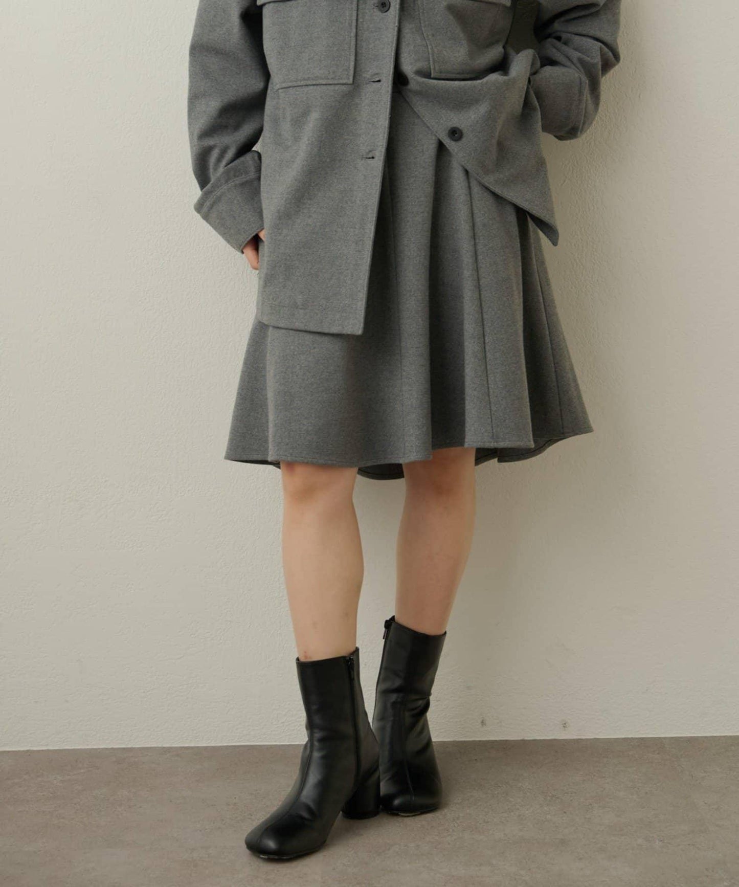 羊毛迷你裙