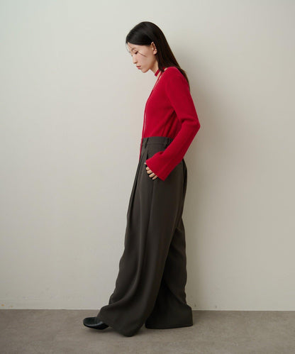 附項圈羅紋方領針織衫