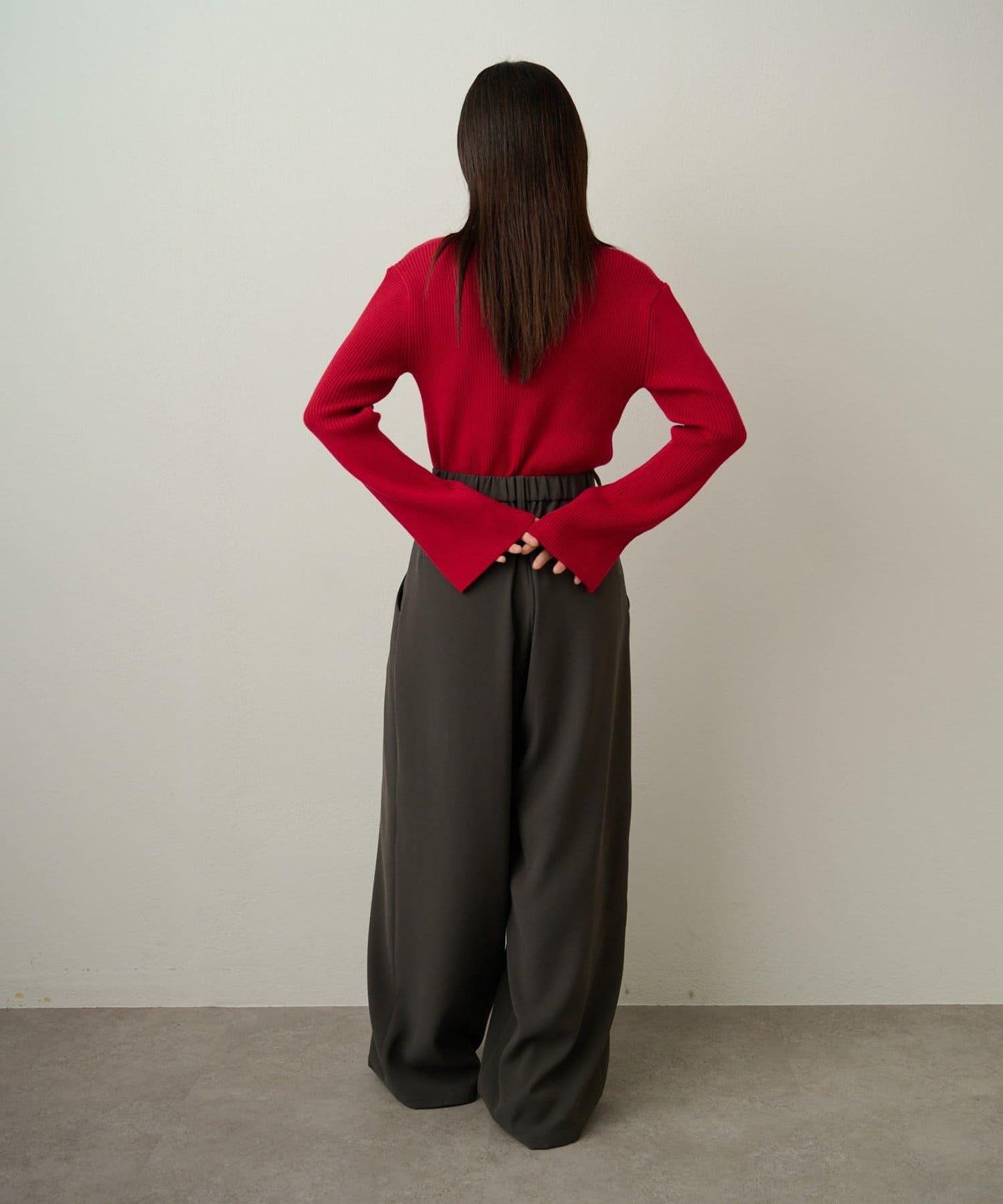 附項圈羅紋方領針織衫