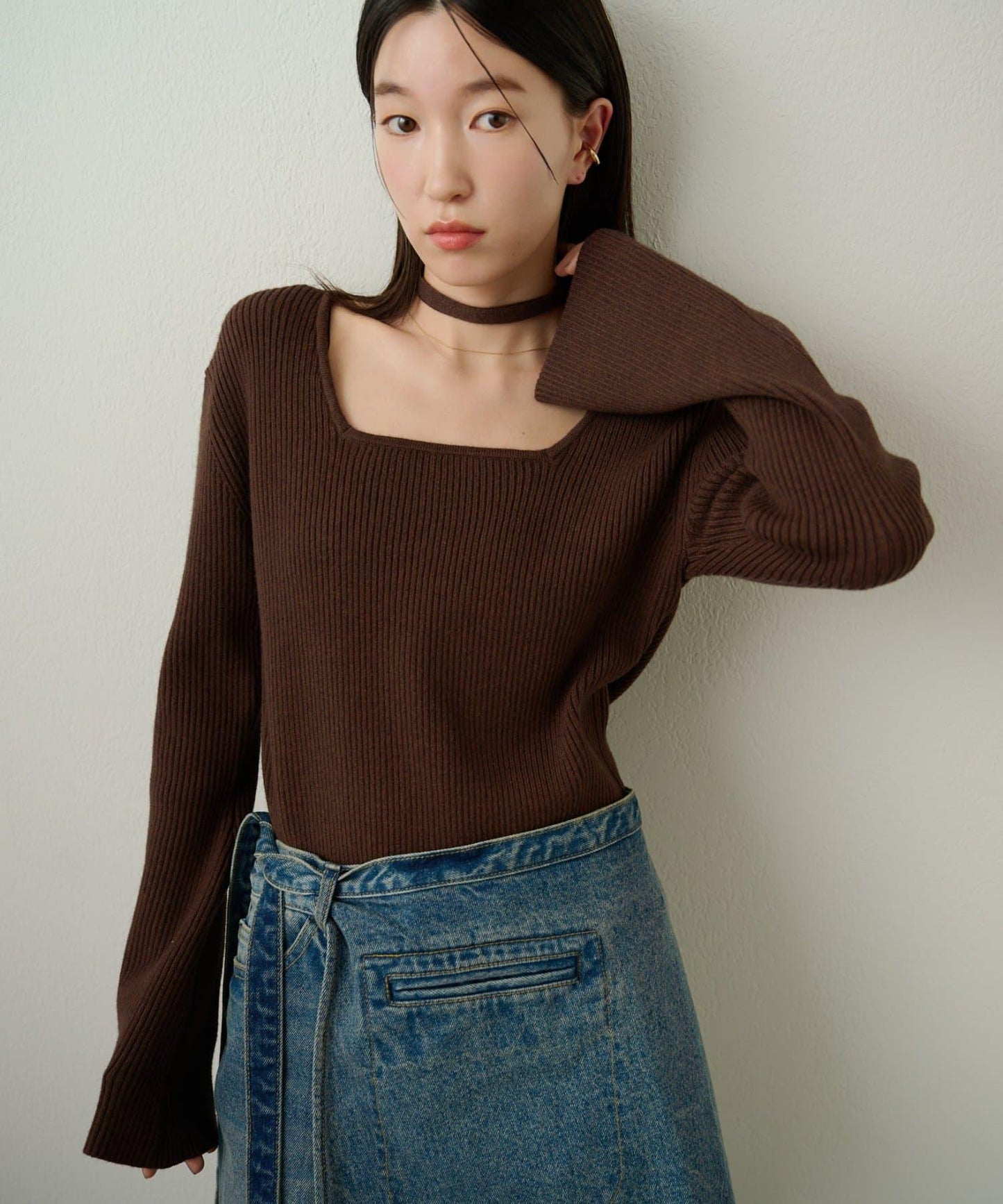 附項圈羅紋方領針織衫