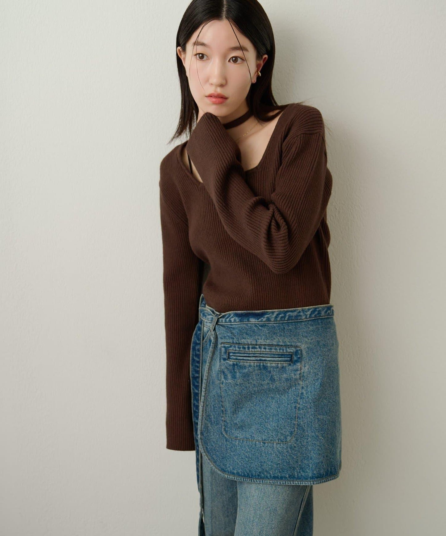 附項圈羅紋方領針織衫