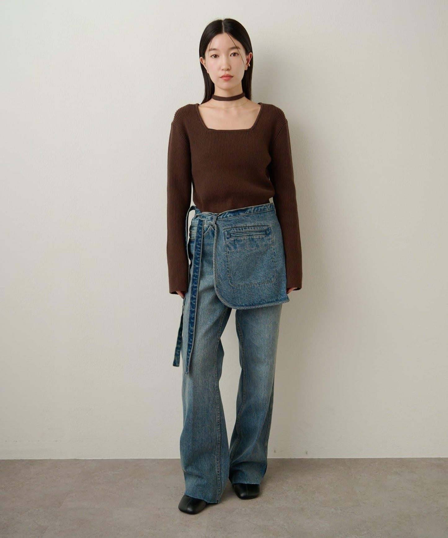 附項圈羅紋方領針織衫