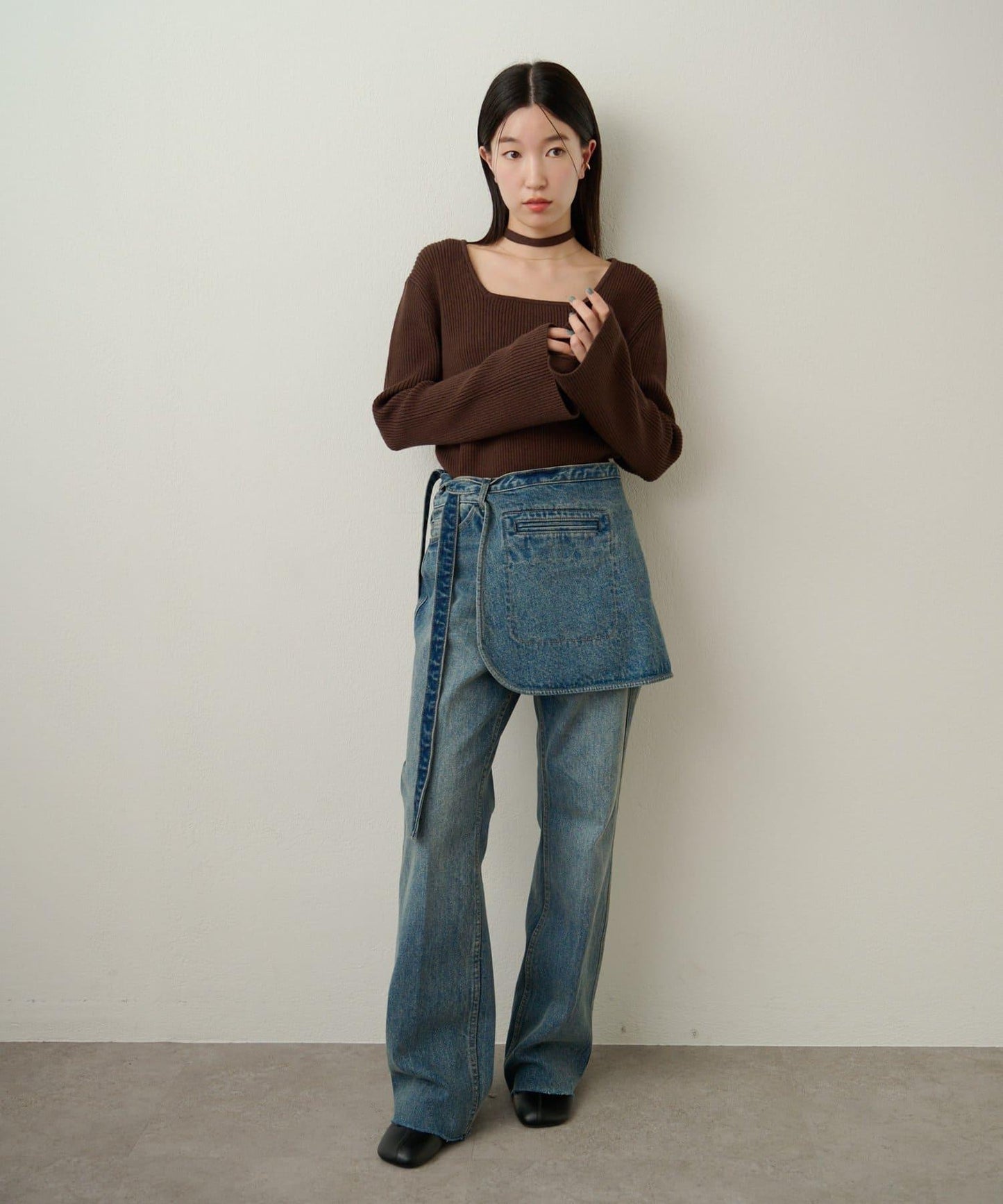 附項圈羅紋方領針織衫