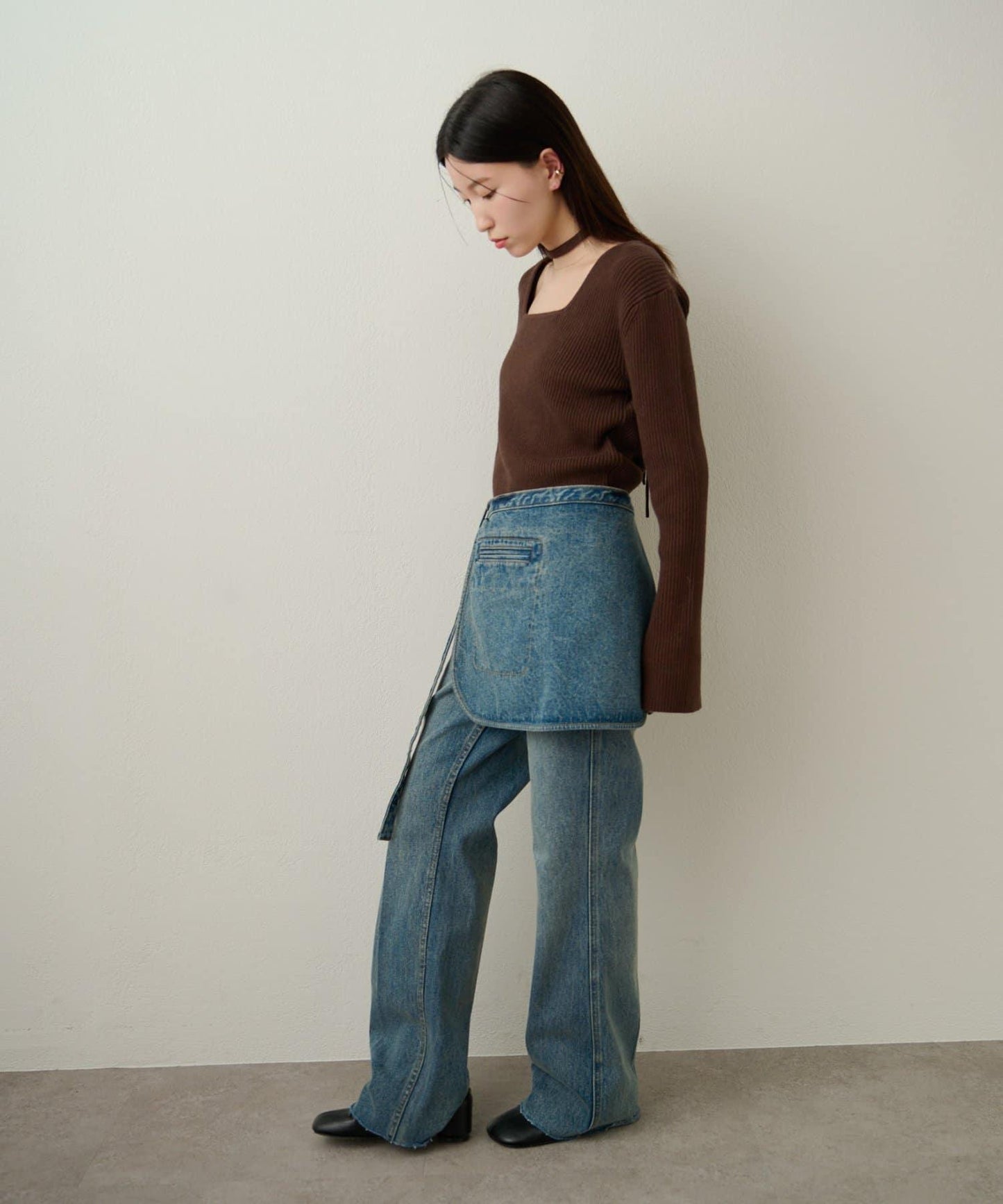 附項圈羅紋方領針織衫