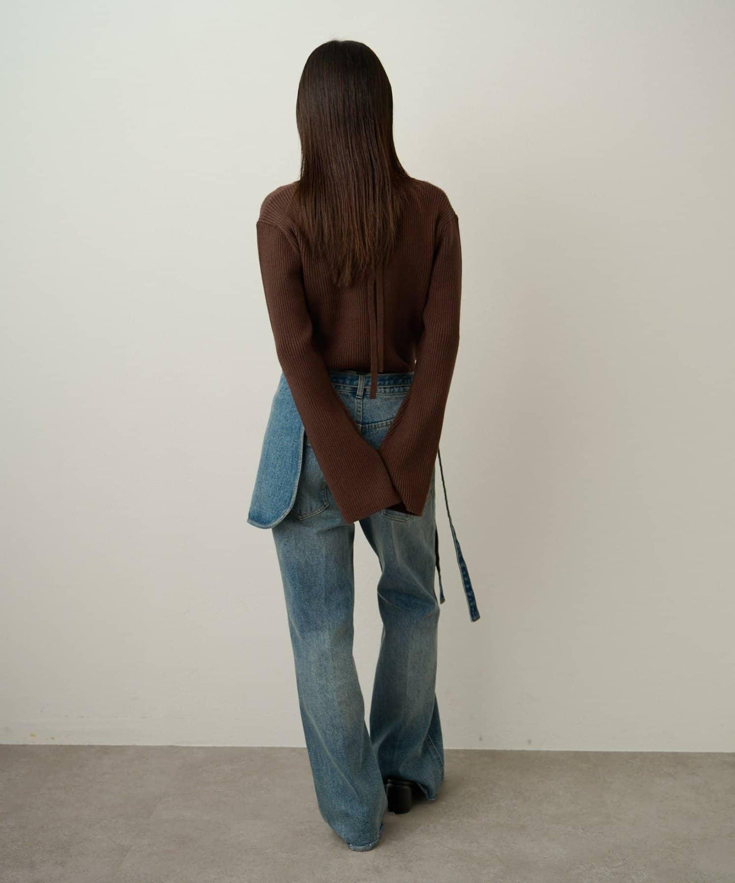 附項圈羅紋方領針織衫