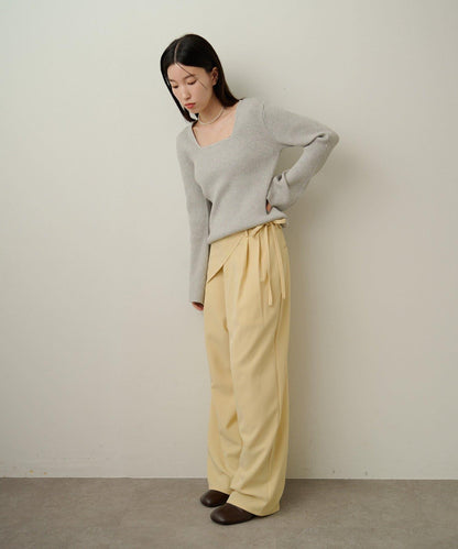 附項圈羅紋方領針織衫