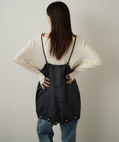 緞面刺繡吊帶長款上衣