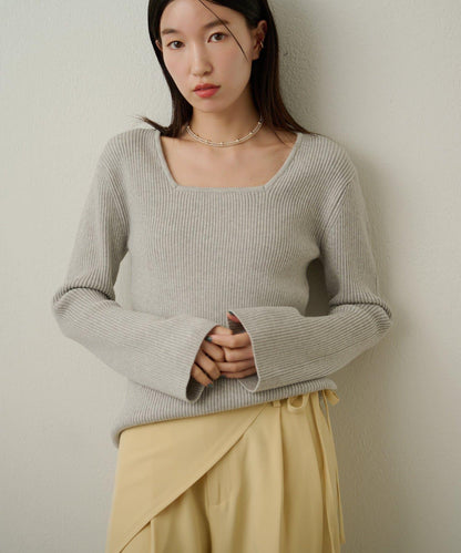 附項圈羅紋方領針織衫