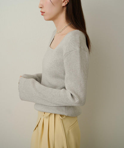 附項圈羅紋方領針織衫