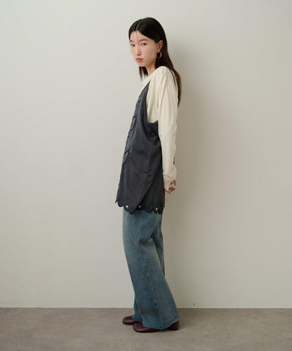 緞面刺繡吊帶長款上衣