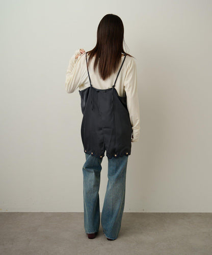 緞面刺繡吊帶長款上衣