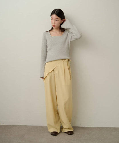 附項圈羅紋方領針織衫