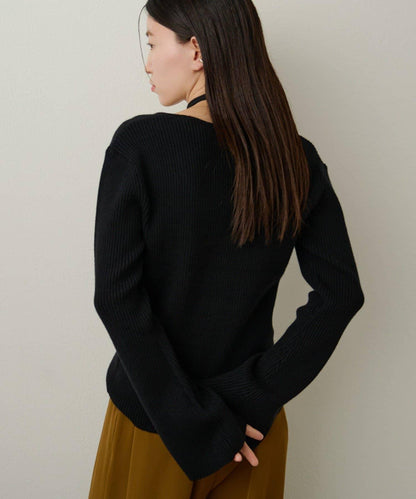 附項圈羅紋方領針織衫