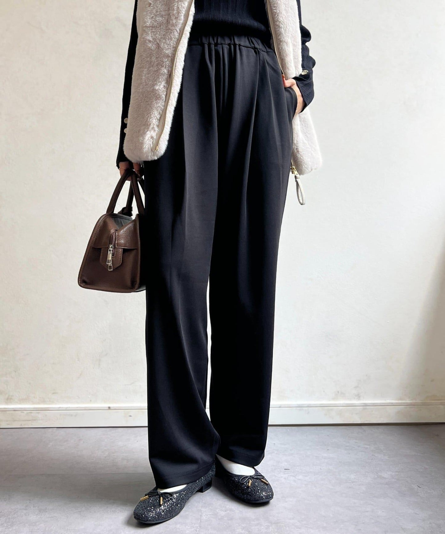 剪裁褶皺錐形褲