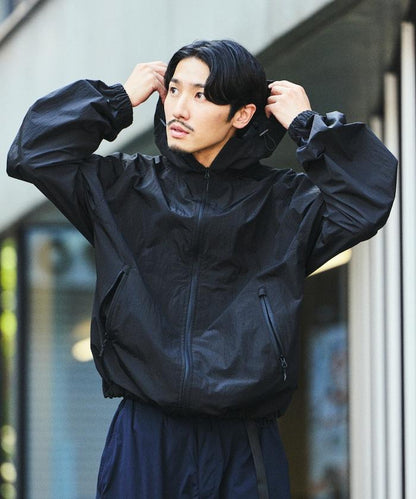 全氣候運動服 鈦加工尼龍連帽夾克