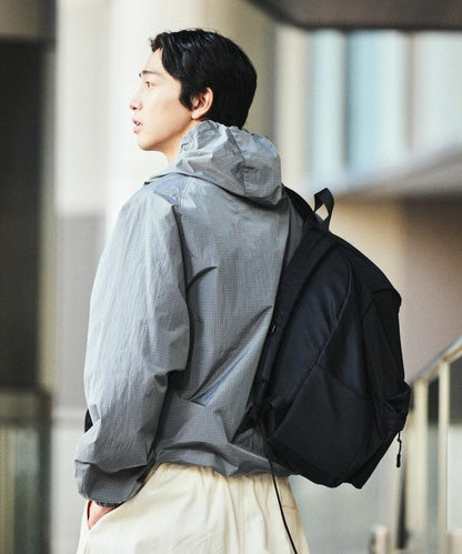 全氣候運動服 鈦加工尼龍連帽夾克