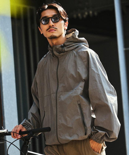 全氣候運動服 鈦加工尼龍連帽夾克