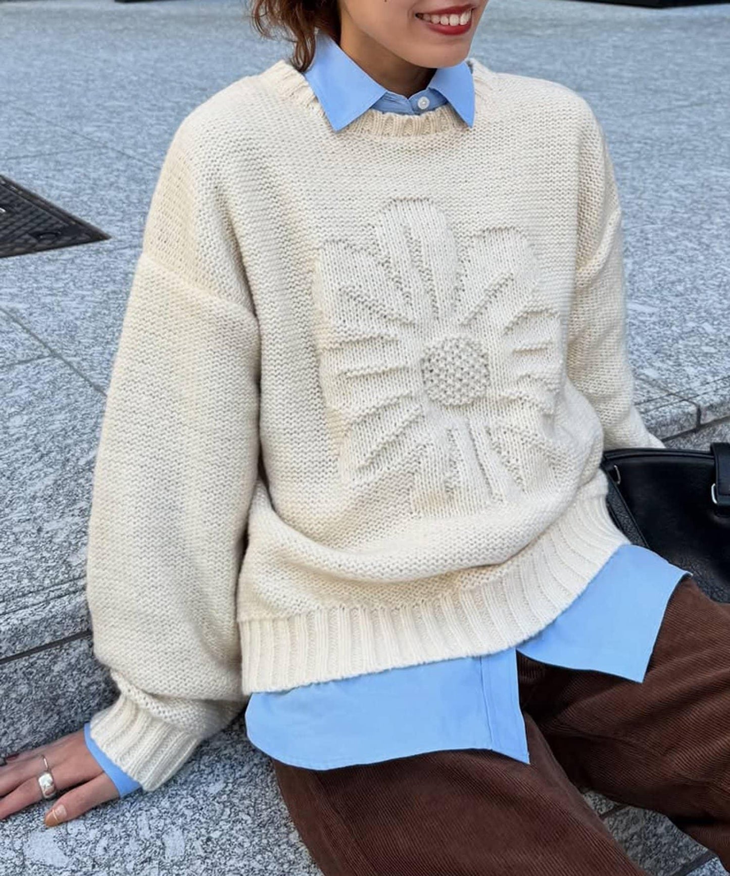 同色系花卉提花針織衫