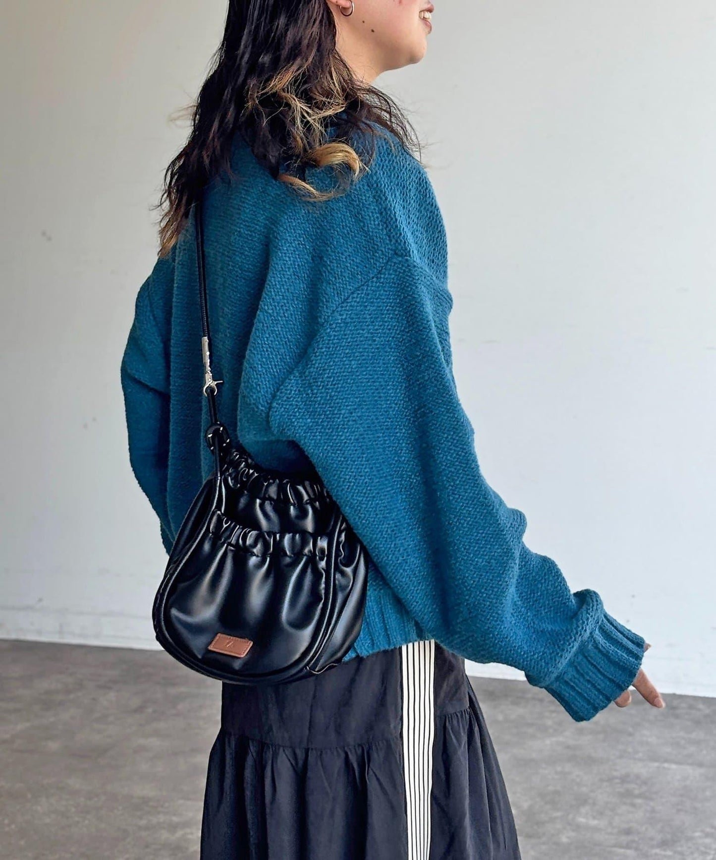 同色系花卉提花針織衫