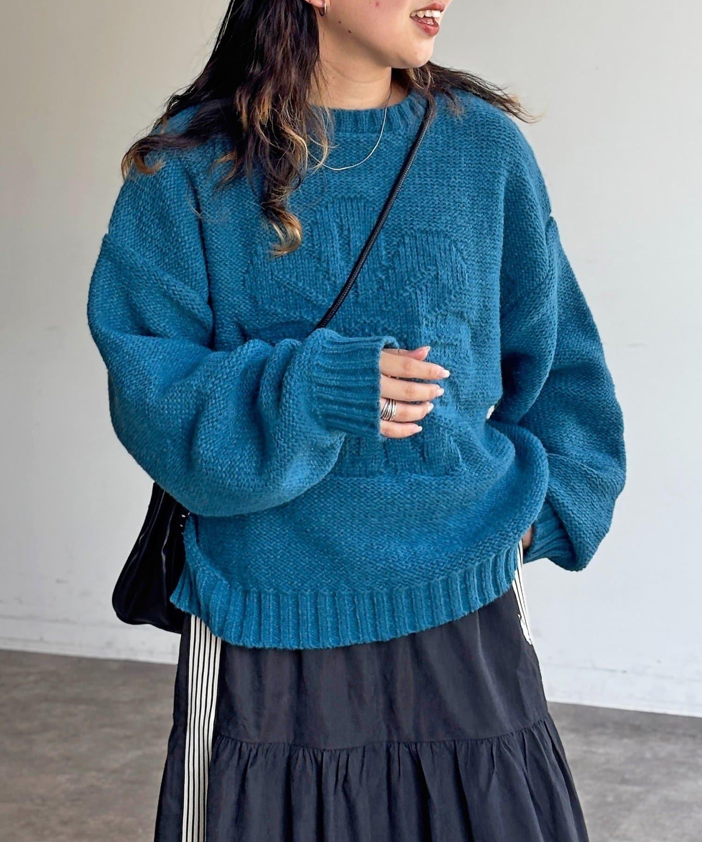 同色系花卉提花針織衫