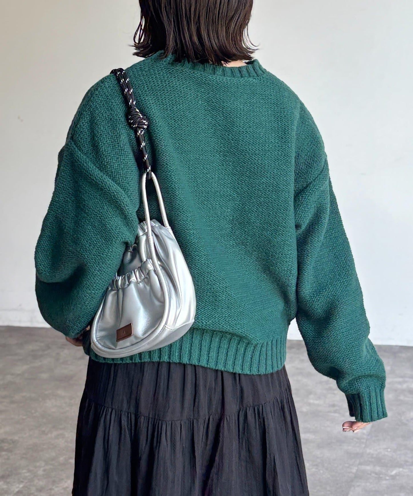 同色系花卉提花針織衫