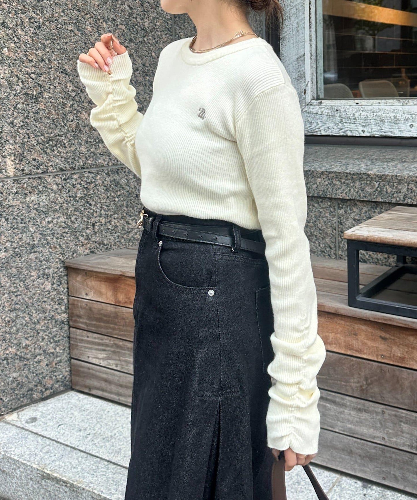 袖部抽褶logo刺繡羅紋針織衫