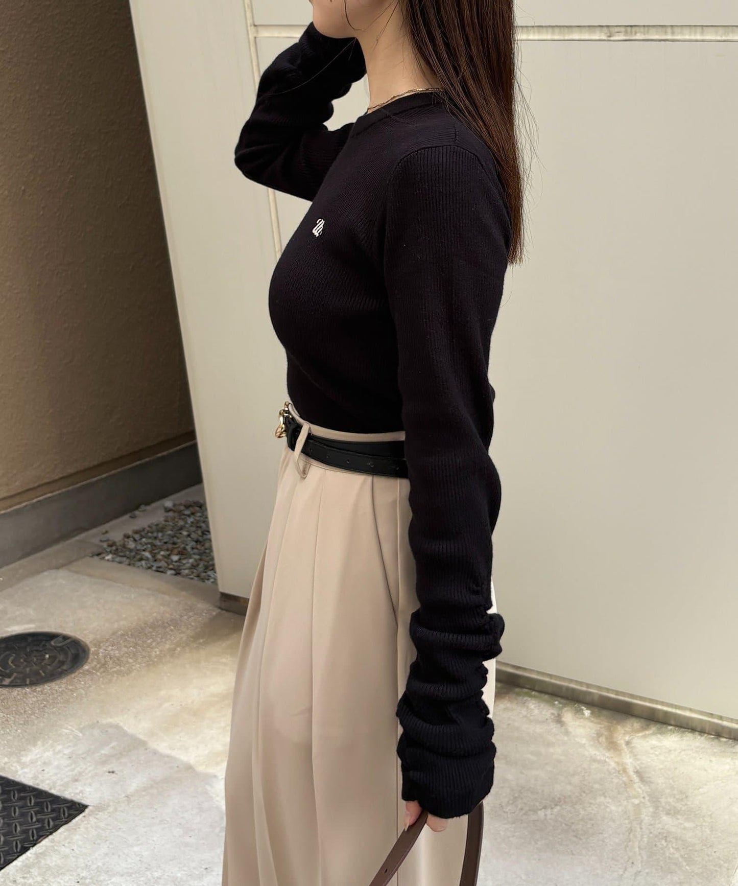 袖部抽褶logo刺繡羅紋針織衫