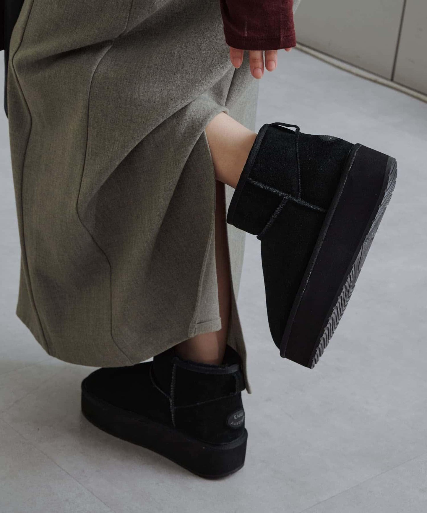 EMU 微羊毛厚底靴