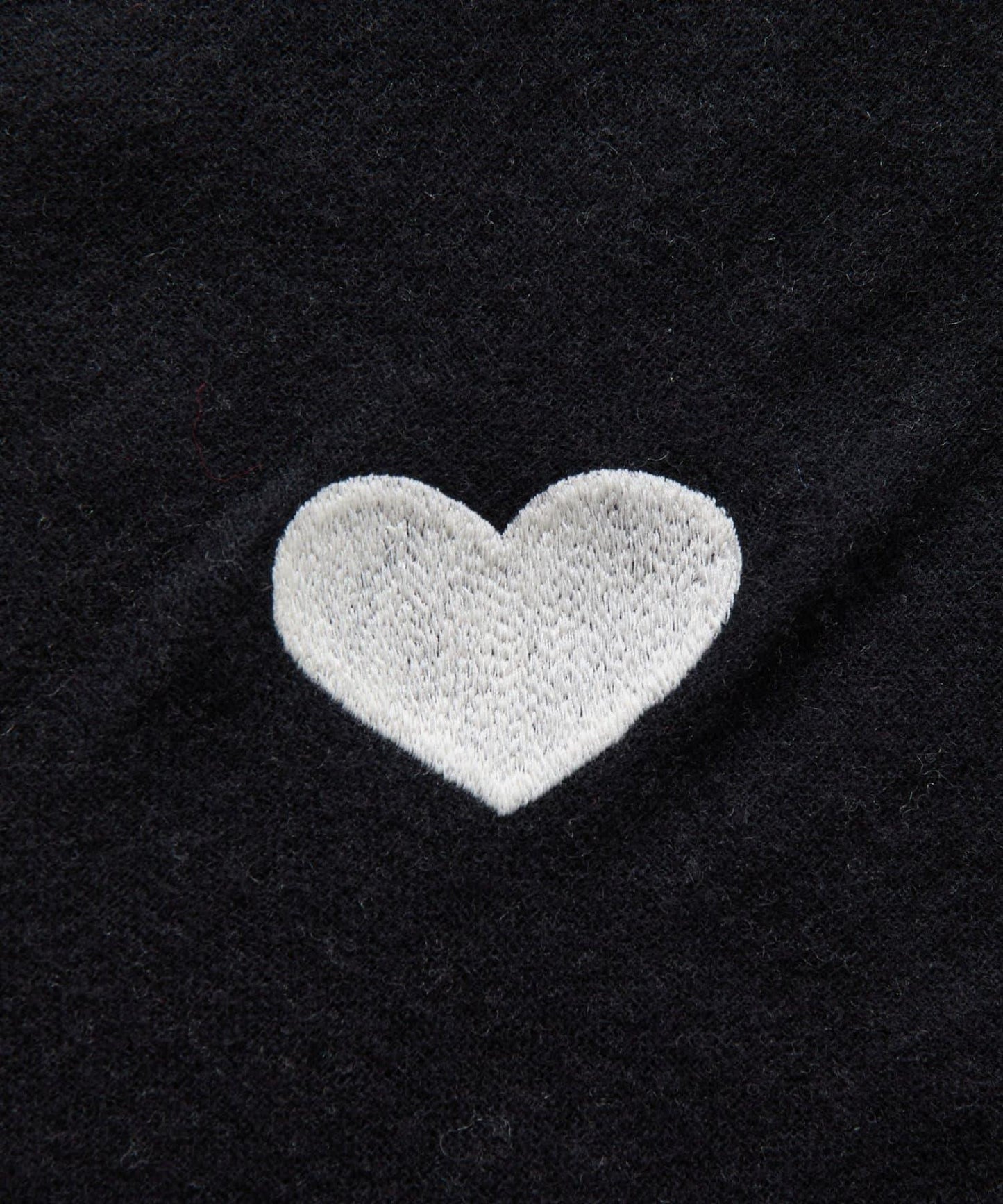 《CITRUS》愛心刺繡圍巾